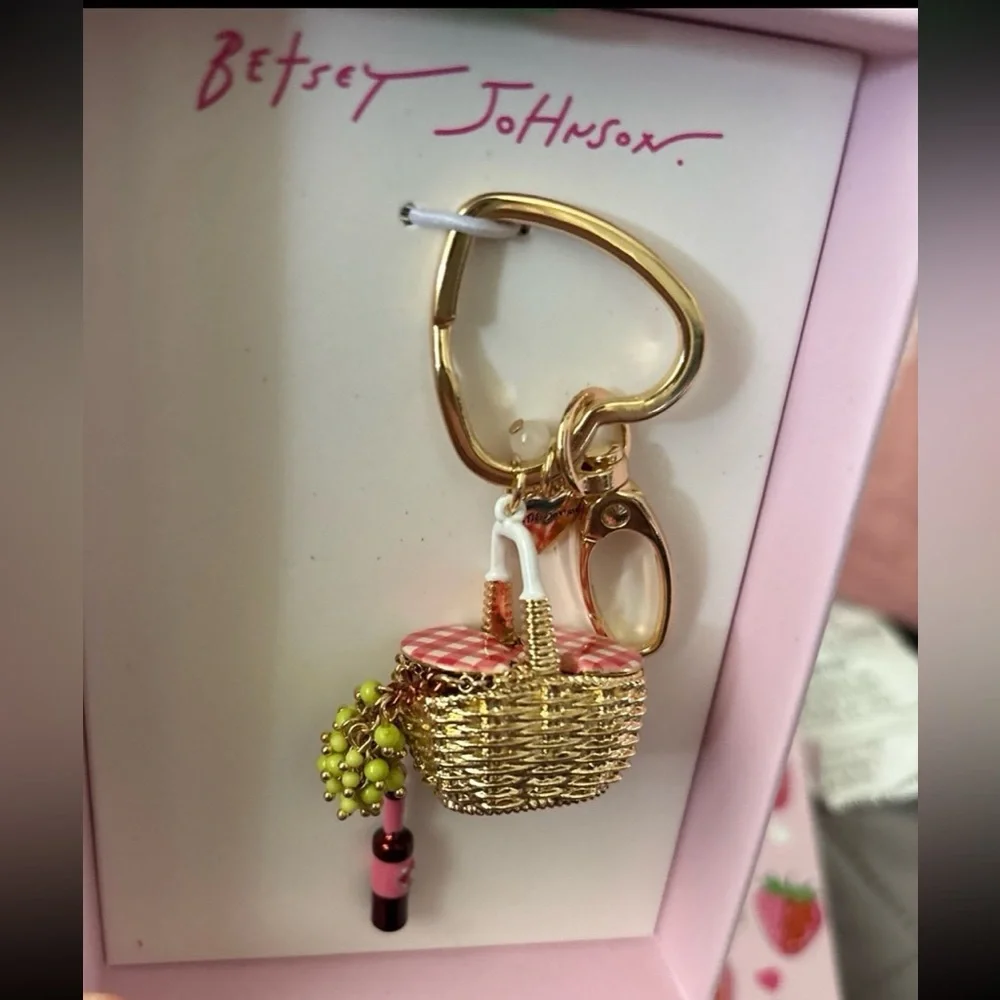 BETSEY JOHNSON Picnic Basket Bag Purse Charm Keychain Wine & Grapes Charms NWT